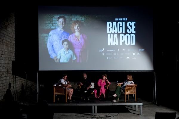 Projekcija filma ''Baci se na pod'' + moderirani razgovor