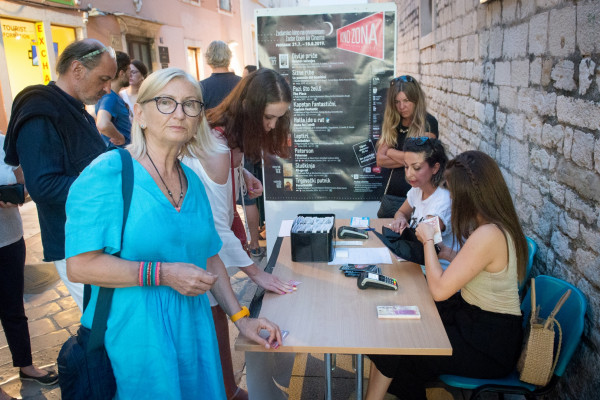 Opening of the summer cinema with the screening of the film "Wild Tales"